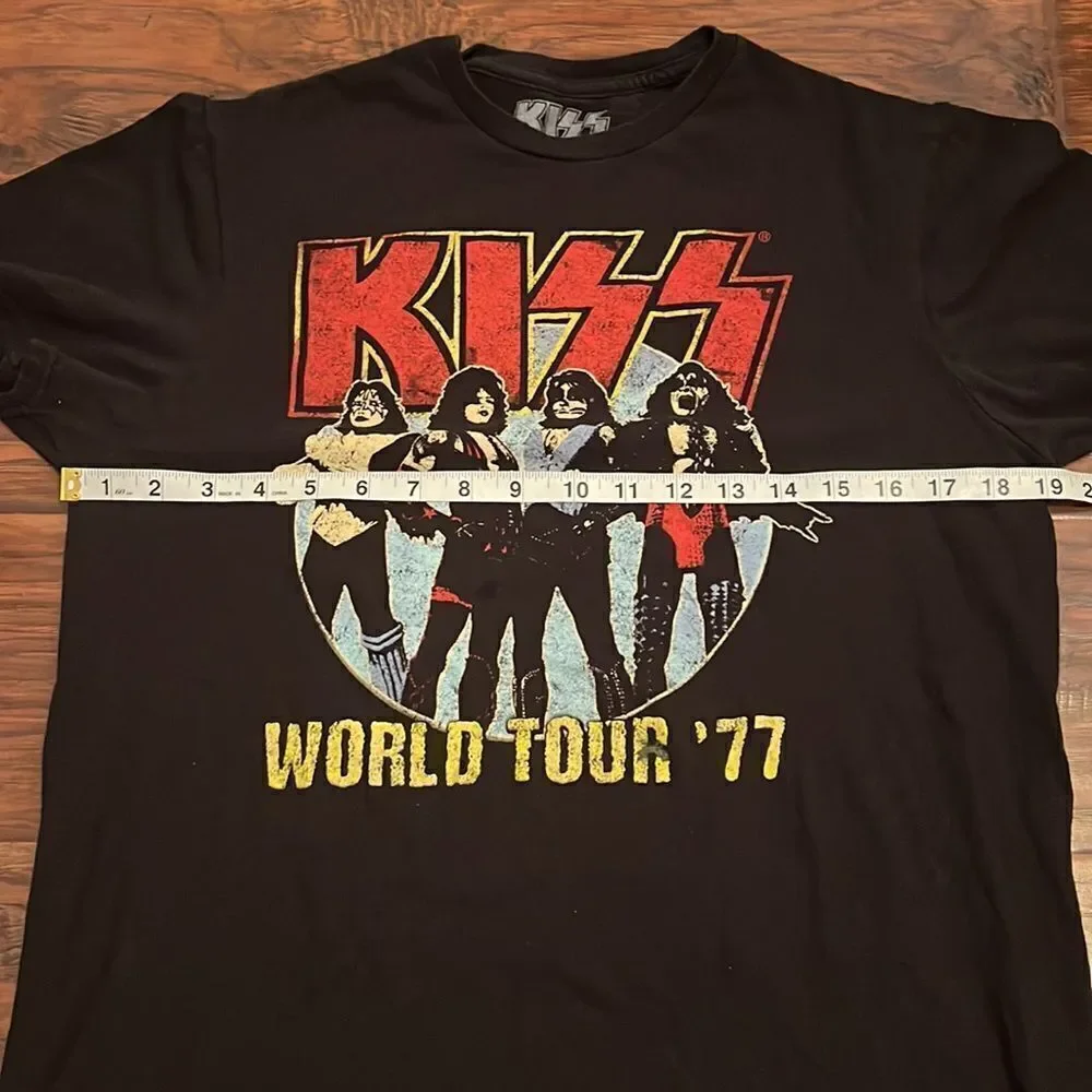 Kiss Band REPRODUCTION World Tour 77’ Black Graphic Shirt